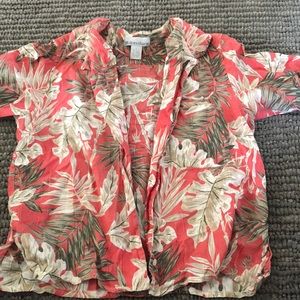 Hawaiian button up shirt